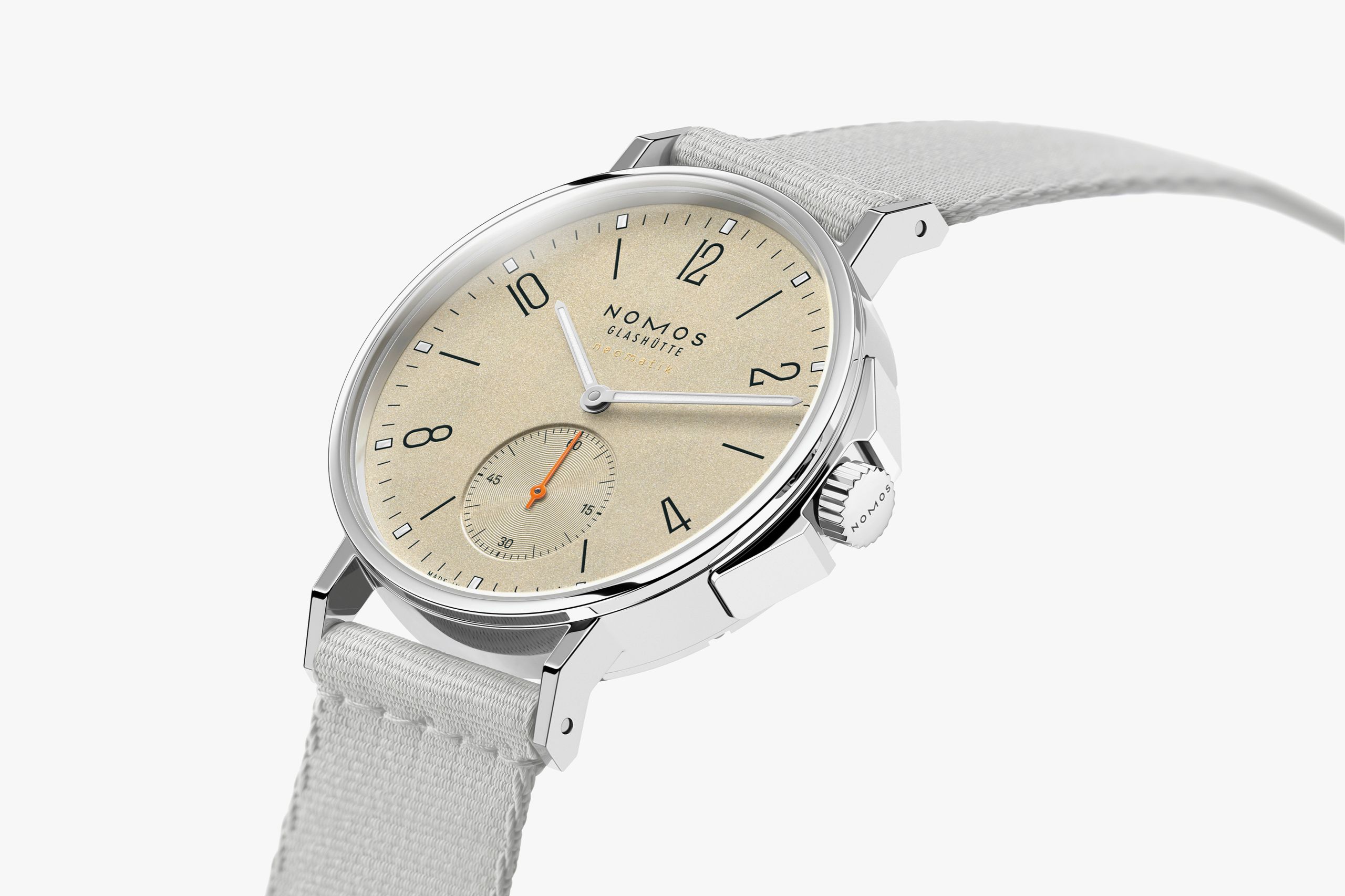 Ahoi neomatik sand – NOMOS Glashütte