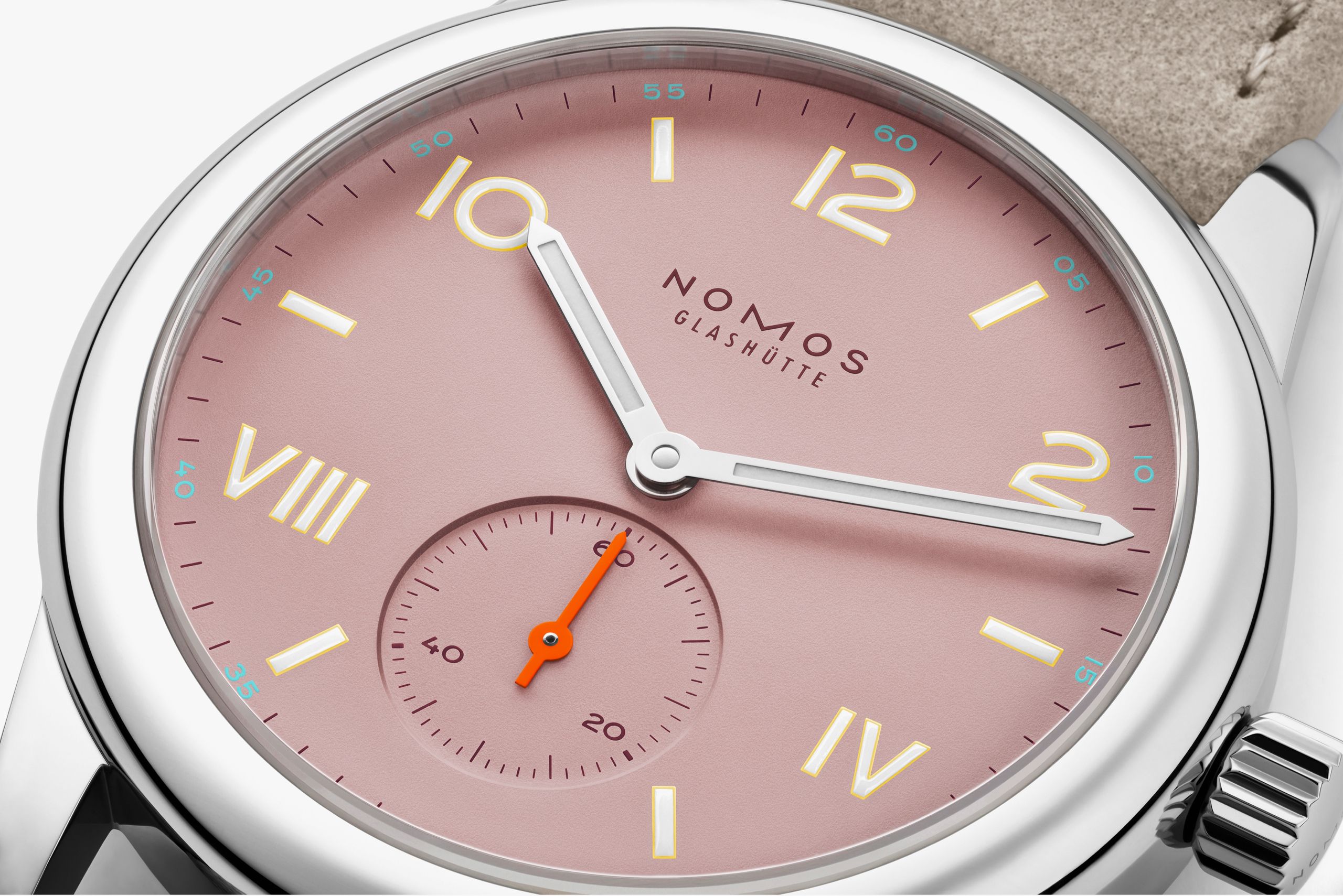 クラブ キャンパス フルローズ – NOMOS Glashütte