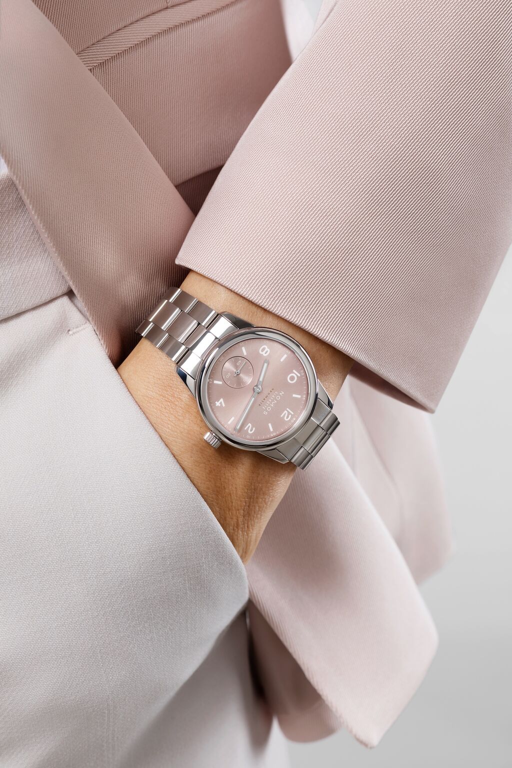 Club Sport neomatik 34 rose NOMOS Glashutte