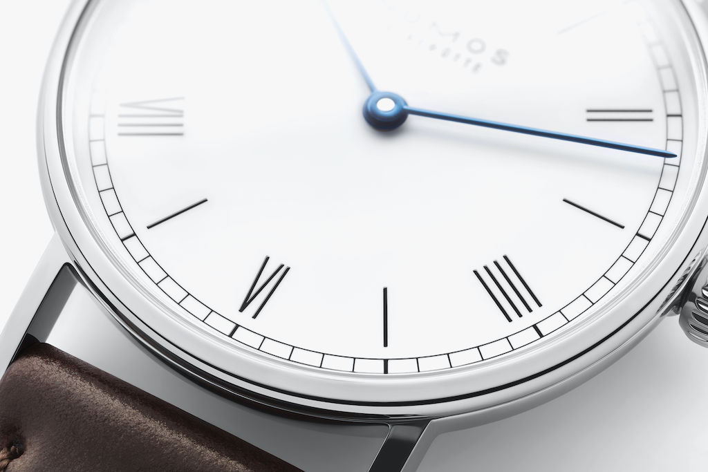 ラドウィッグ 33 デュオ エナメルホワイト — NOMOS Glashütte