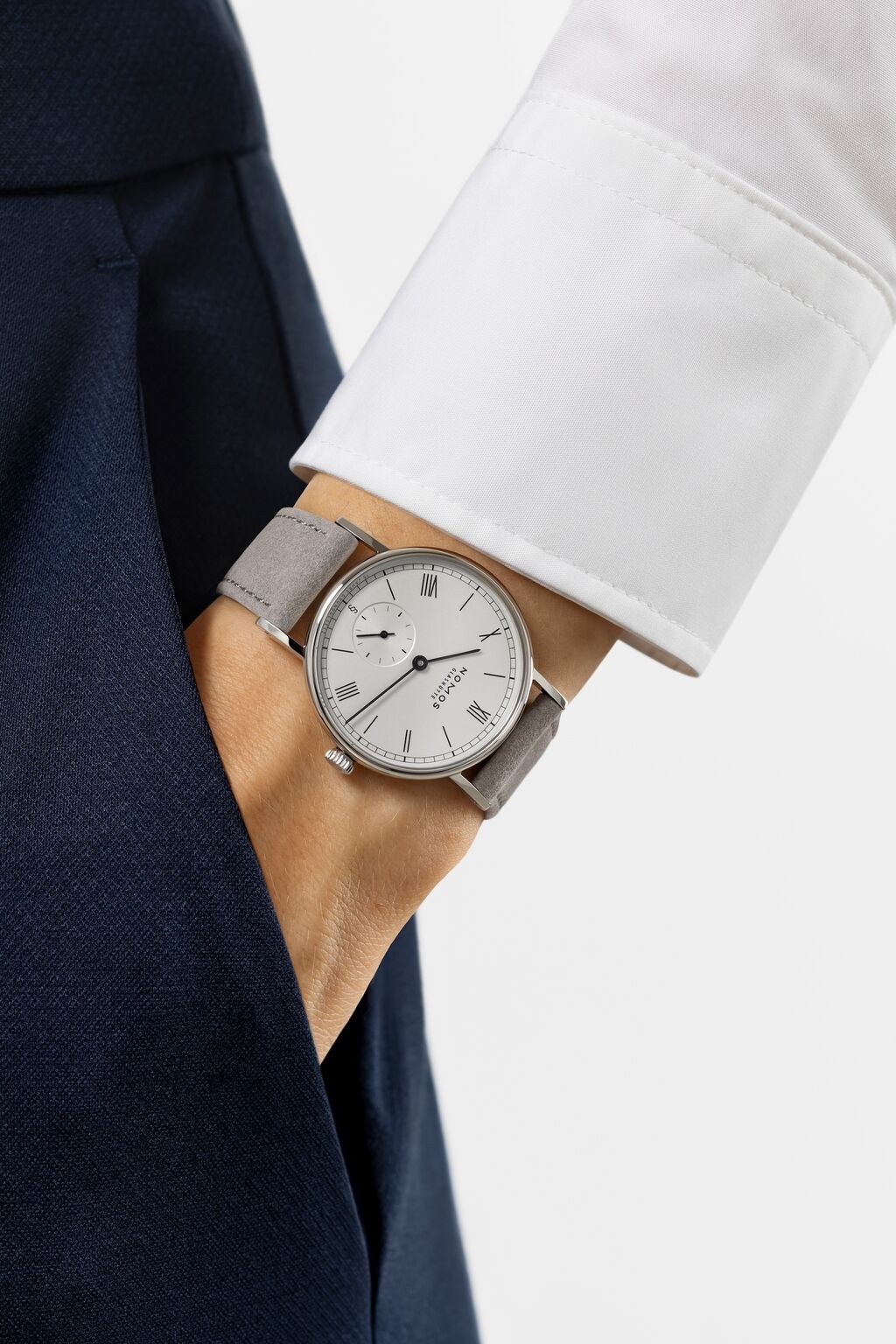 Nomos ludwig 33 top