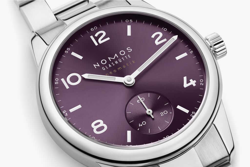 クラブ・スポーツ ネオマティック — NOMOS Glashütte