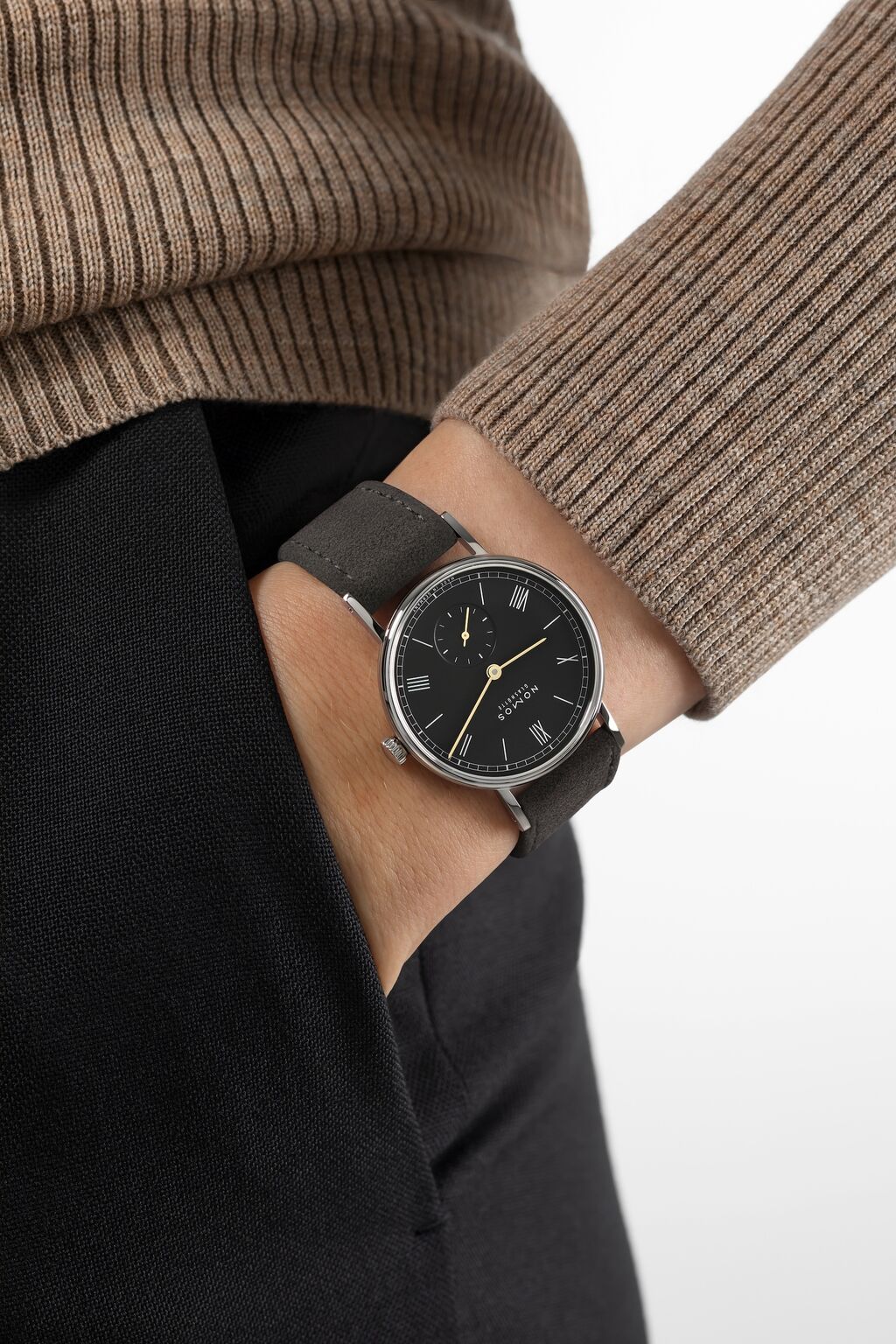 ラドウィッグ 33 ノワール — NOMOS Glashütte