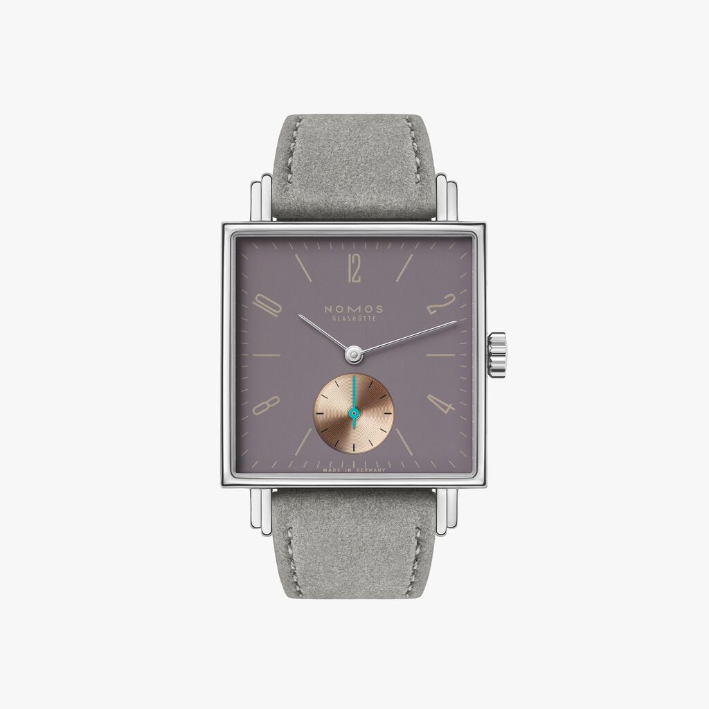 https://cdn.nomos-glashuette.com/media/image/47/04/b6/1024xauto-q80-bg238238238/0425_0475_Tetra_Die_Fuchsteufelswilde-2d-front-masked_1.jpg