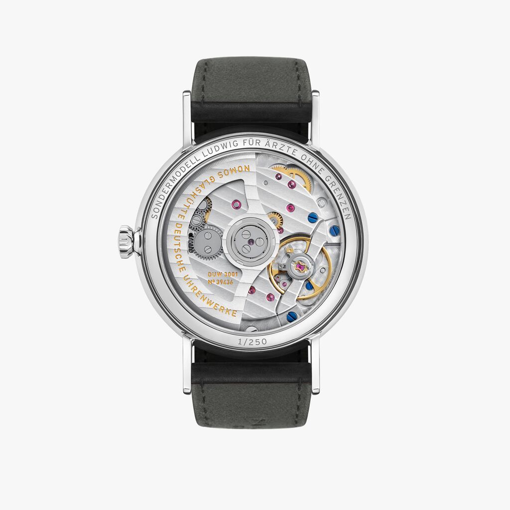 NOMOS Ludwig - 375 Jahre WF 手巻き　限定モデル NOMOS Ludwig - 375 Jahre WF 手巻き 限定モデル