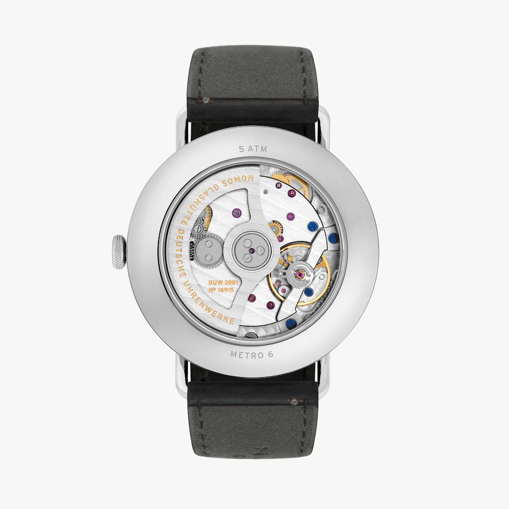 Nomos metro best sale lug to lug