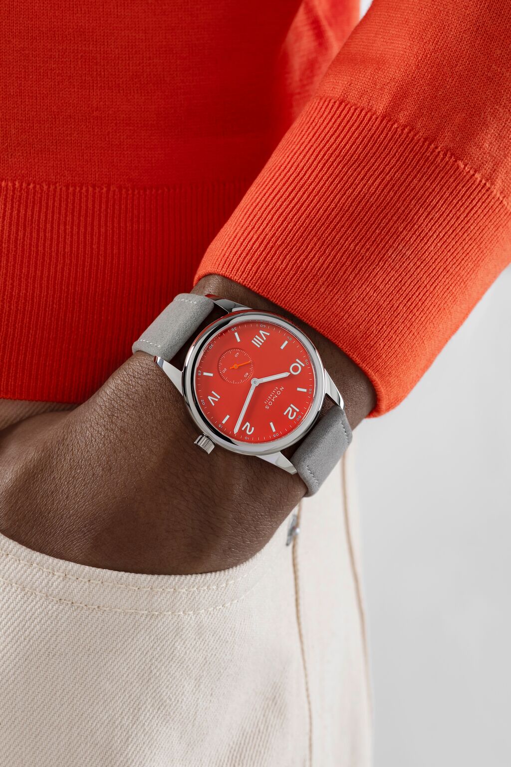 Nomos club campus night top