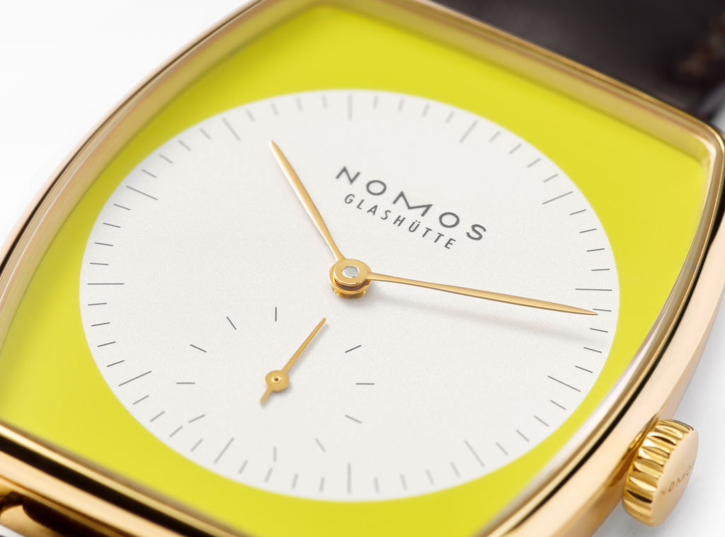 ラックス | 至高の職人技。18Kゴールドの美麗なフォルム | NOMOS Lux