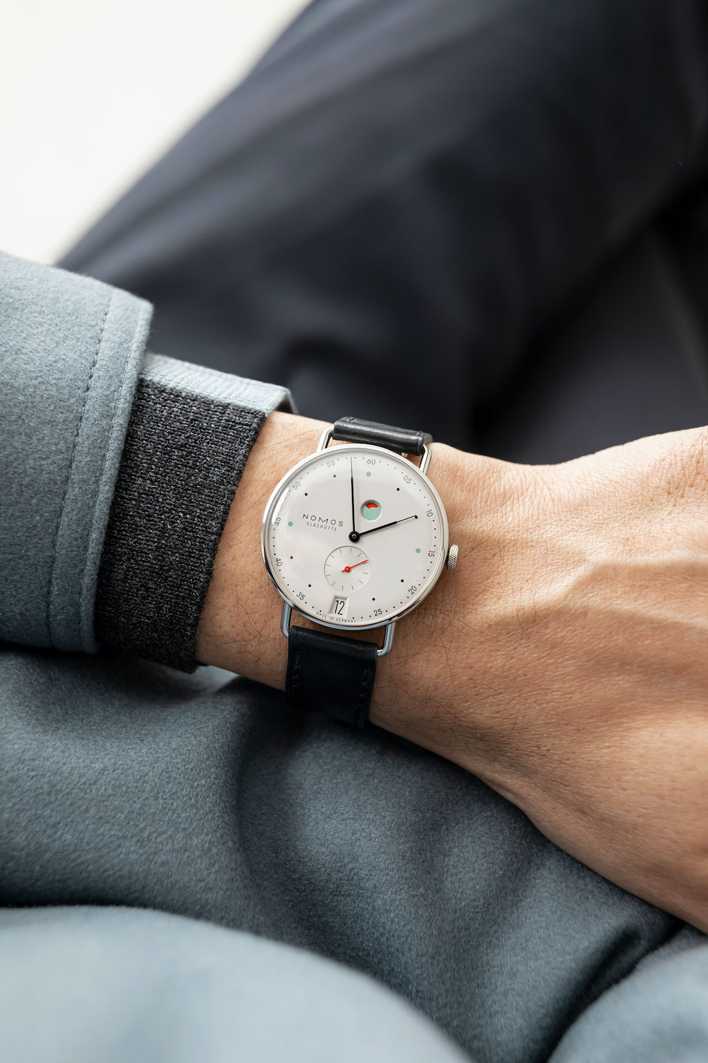 Nomos metro shop 38 date