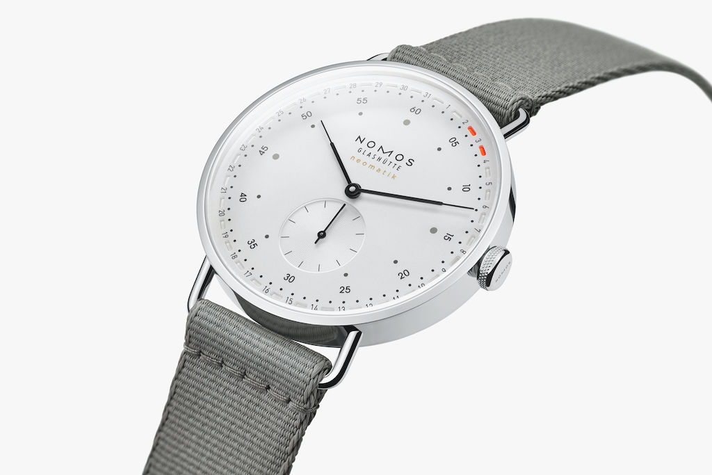 メトロ ネオマティック 41 アップデイト — NOMOS Glashütte