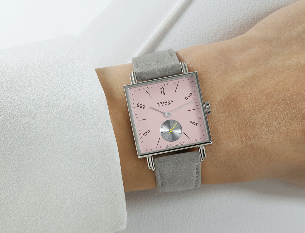 Nomos hotsell tetra watch