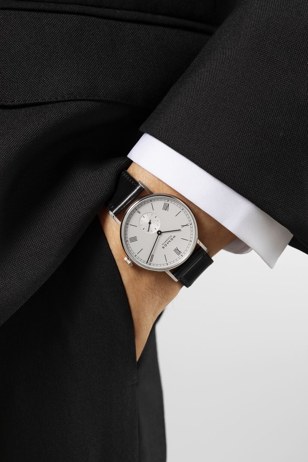 Nomos 234 store