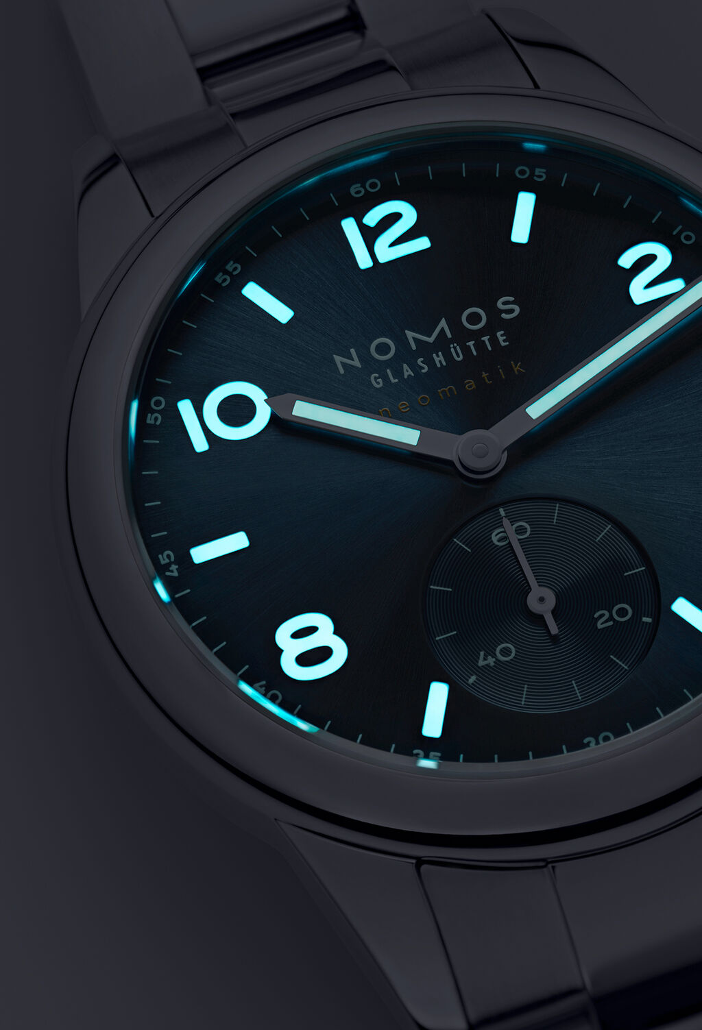 Nomos 744 online