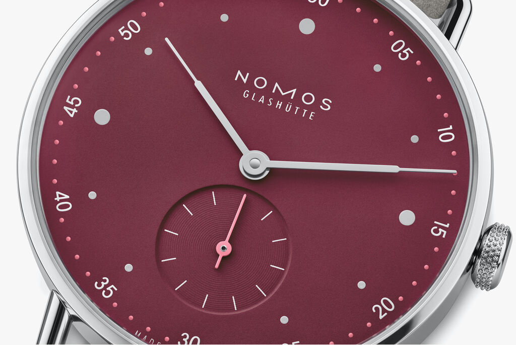 Metro 33 muted red NOMOS Glash tte