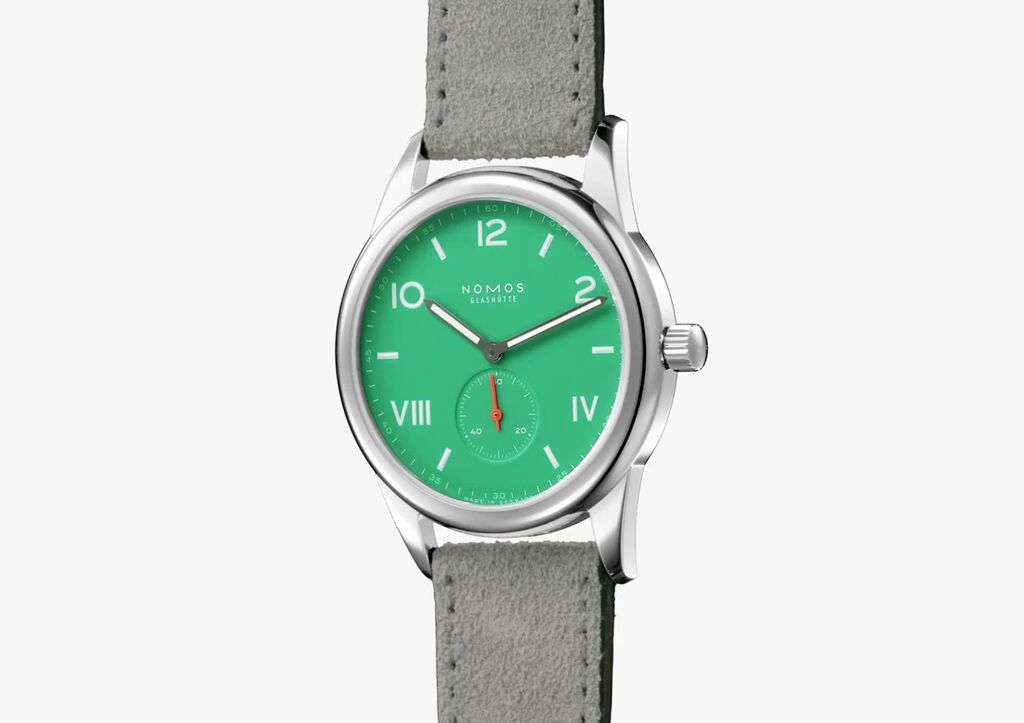 Club Campus 38 electric green — NOMOS Glashütte