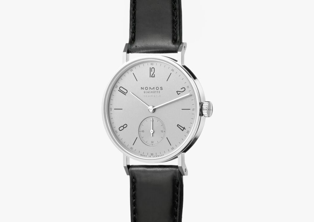 Nomos neomatik tangente clearance